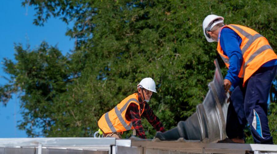 Professional Flat Roofing Installation in Holstein, NE